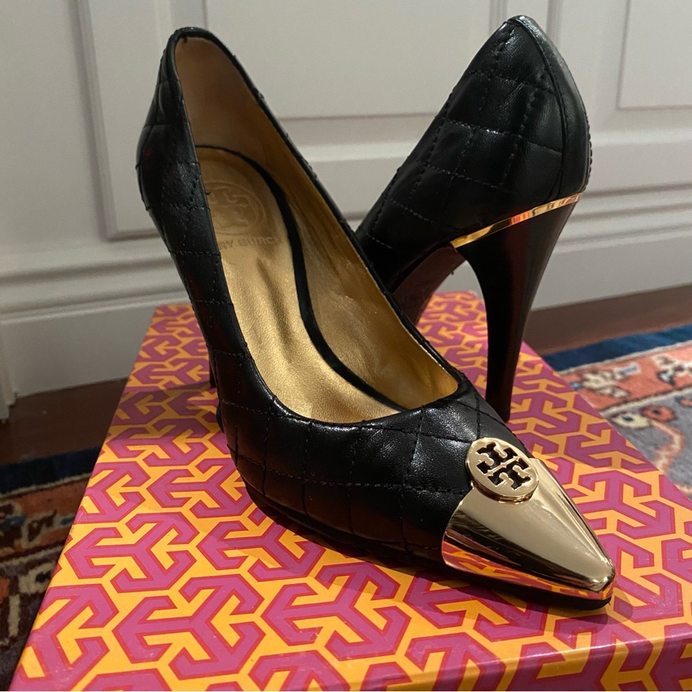 Quilted Leather Pumps 4" Black/Gold  - Tory Burch - Size 5.5 - LIKE NEW
